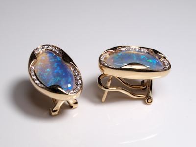 Bespoke gold necklace pendant featuring a brilliant crystal opal from Australia